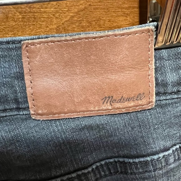 Madewell Cali Demi-Boot Jeans | Size 28 - Picture 6 of 9